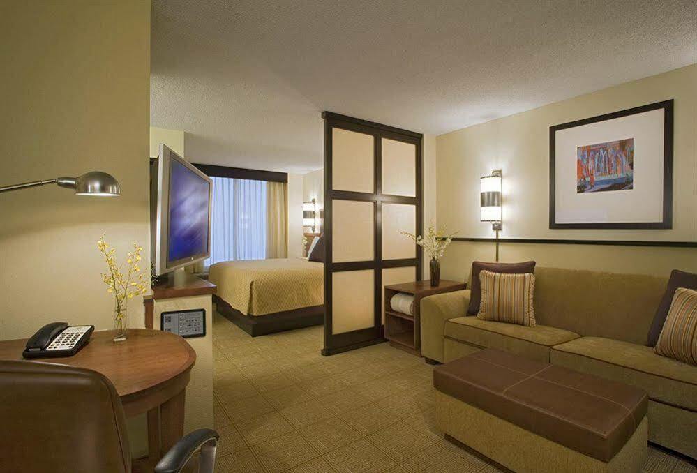Hyatt Place Baltimore Owings Mills Exterior photo